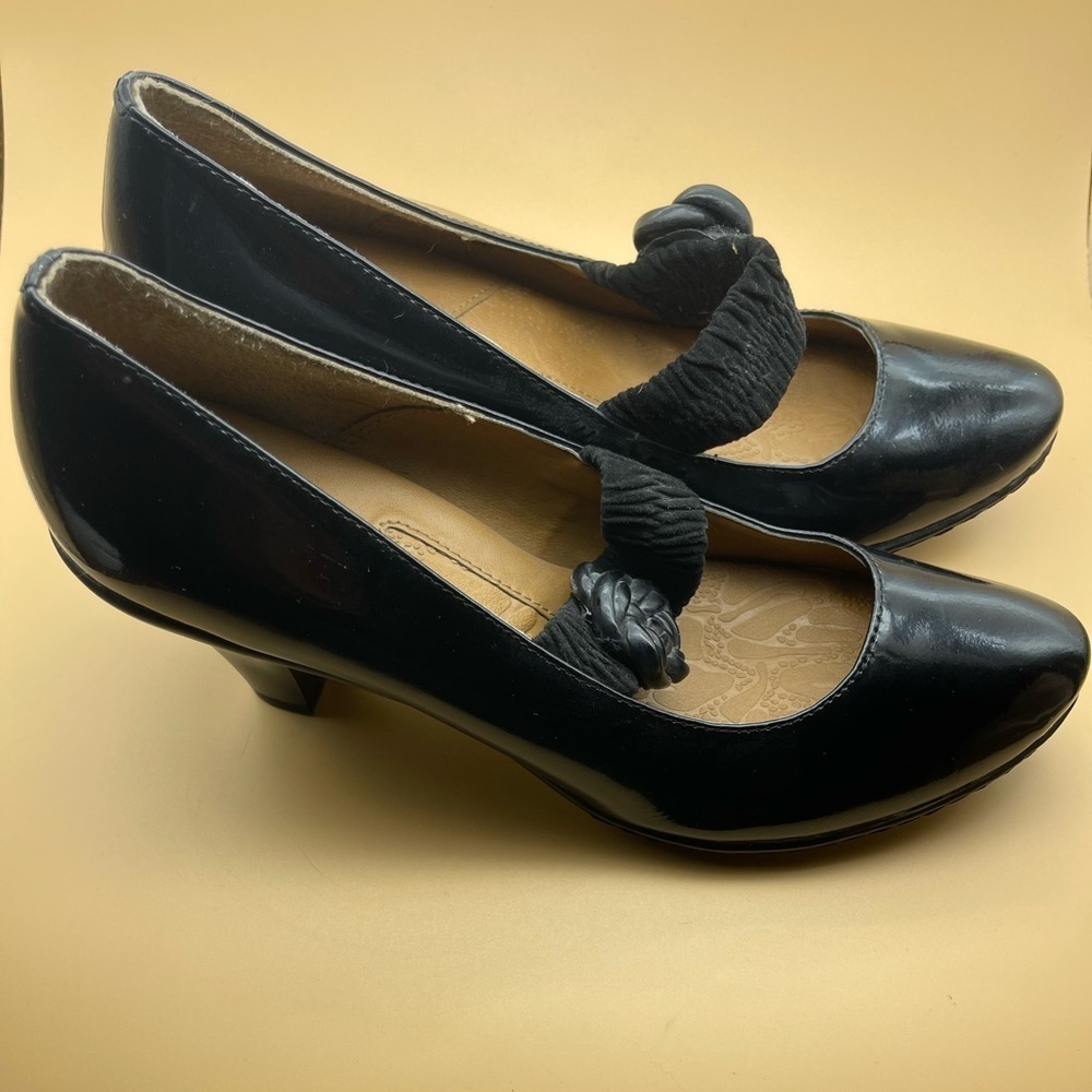 eurosoft by sofft courtney black patent pump, black patent, size 9.5M, euc - Picture 2 of 10